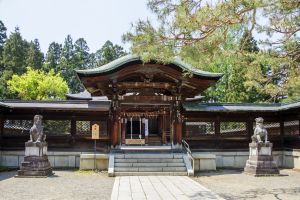 Uesugi Jinja Shrine (Yonezawa)
